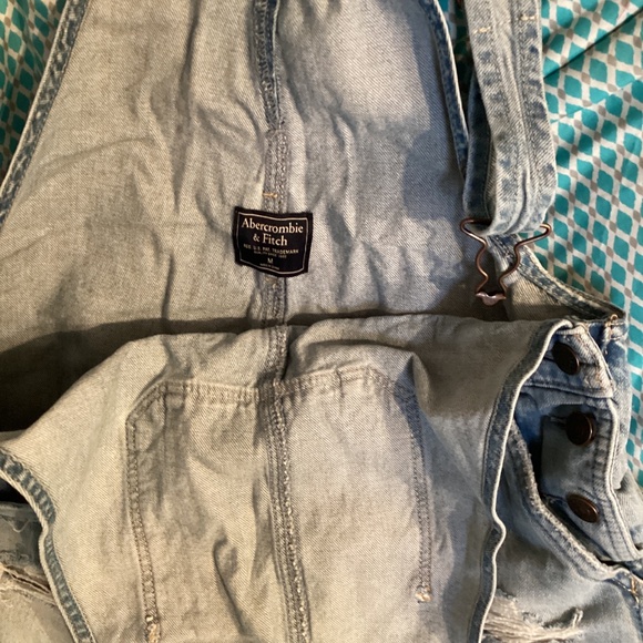 Abercrombie & Fitch Distressed Denim Overall Shorts M - Picture 5 of 5